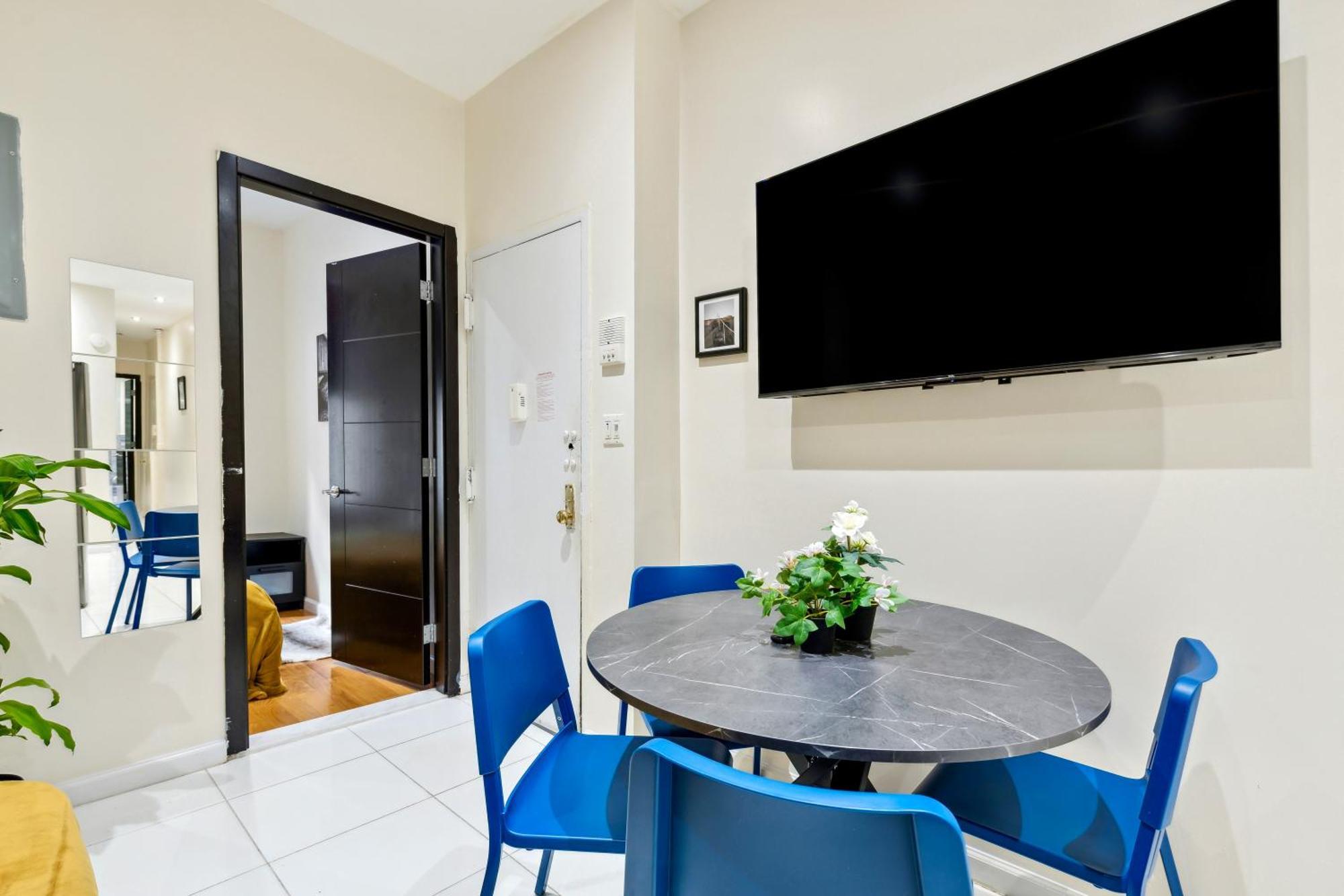 Central & Cozy 2 Bd Apt In Manhattan New York Bagian luar foto